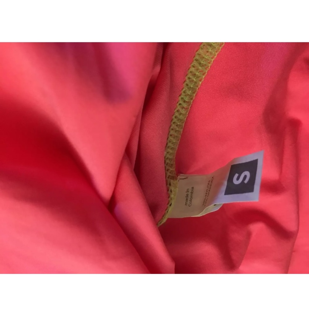 NWT! Maaji Reversible Top without Soft Cups and Coverup [SZ Small ]‎ - Picture 8 of 8